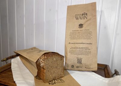 Agroforst-Brot und Getreidestroh-Tüte